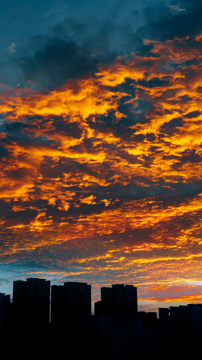 成都早晨的火烧云