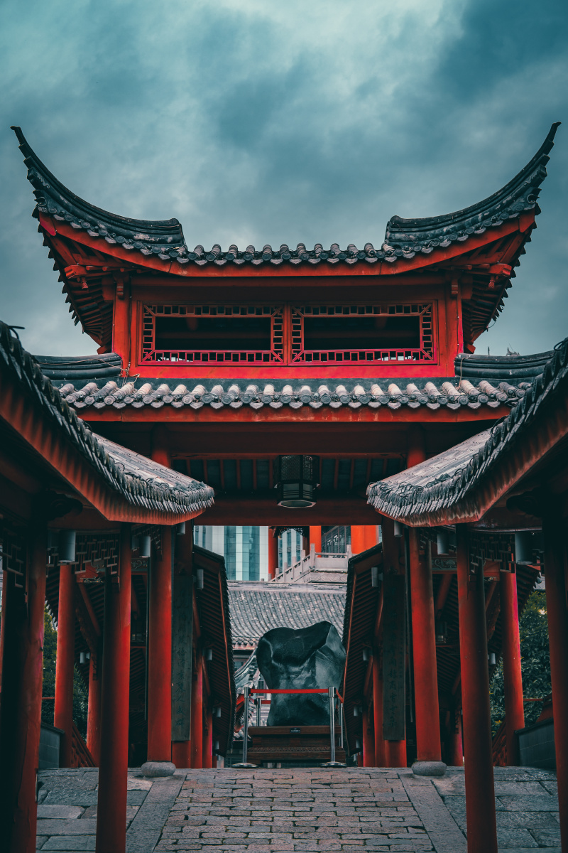 阴天拍摄古建筑