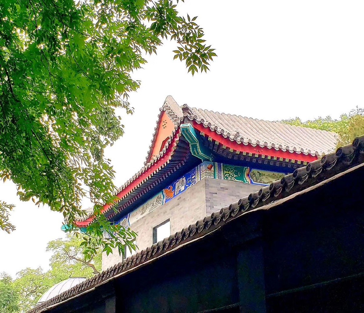 京城古迹游147载旉府东城区后圆恩寺胡同7号此院建于清代后期原为清代