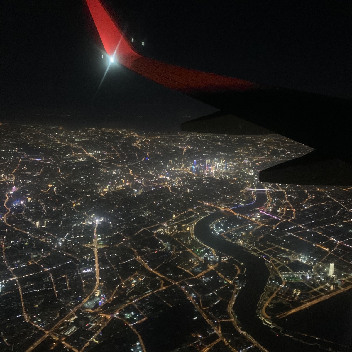 夜上海～～魔都～～飞机上拍摄
