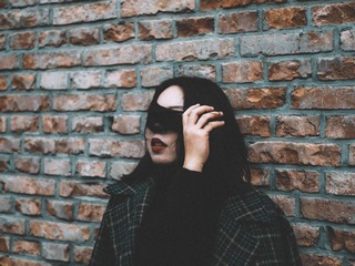 001