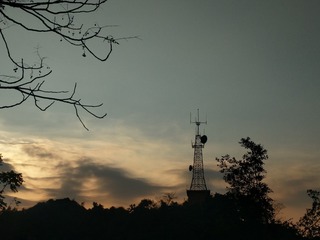 794316