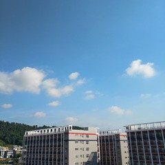 768740