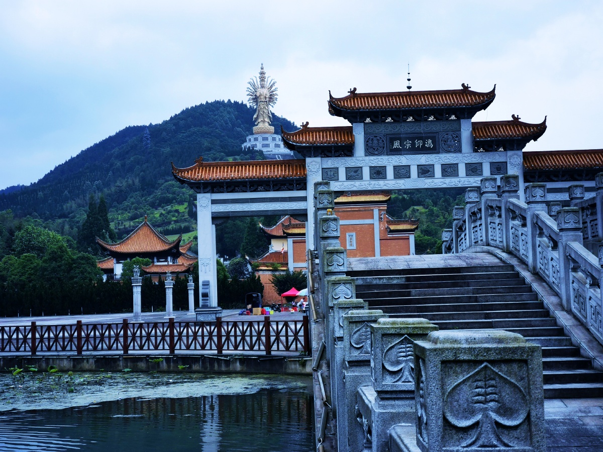 宁乡西部的沩山乡有一个保存完好的密印寺值得一看