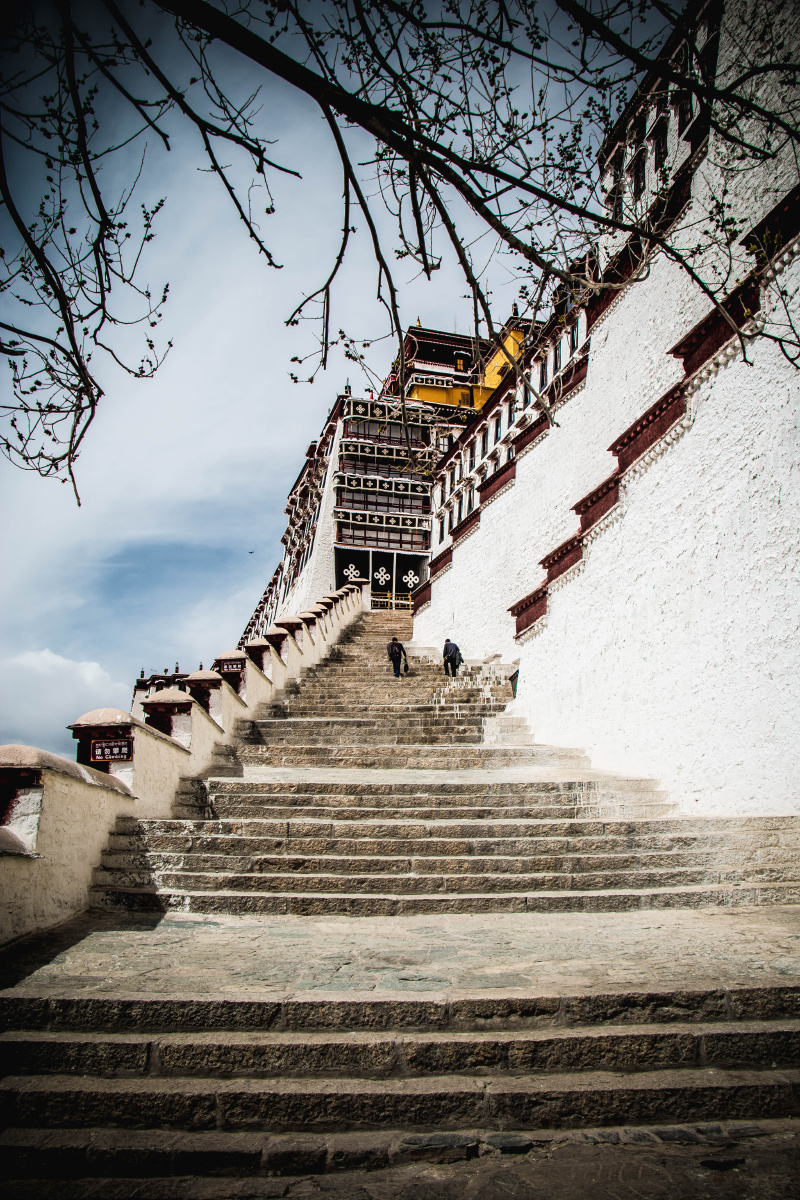 布达拉宫的城墙