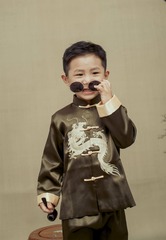 140303
