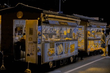 93628