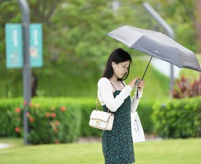 BB4B72C9-81F6-491B-A40A-6B5E4308F07D/L0/001