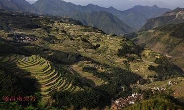 遂昌南尖岩