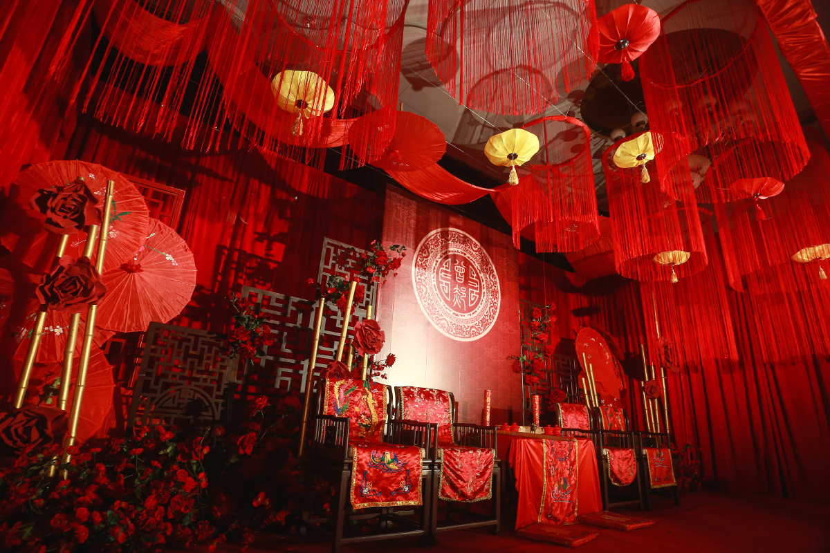 红色系婚礼现场布景设计分享