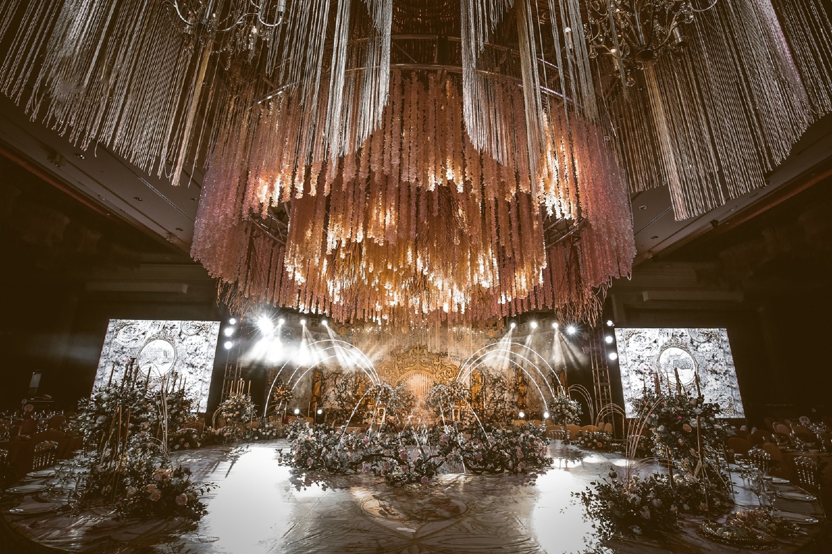 香槟色婚礼现场布景设计分享