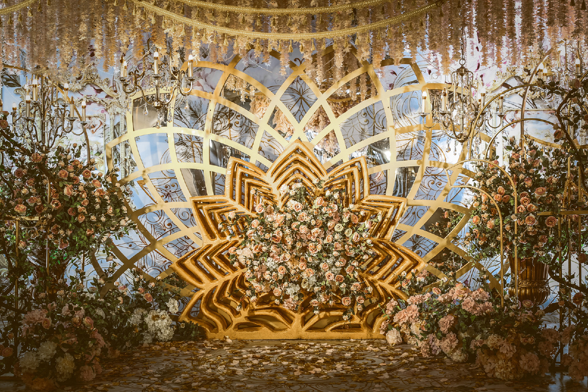 香槟色婚礼现场布景设计分享