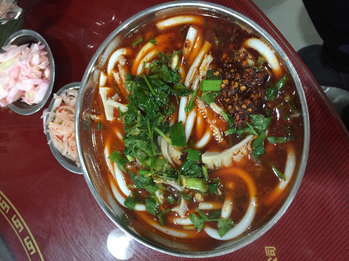 希望城楼下遵义虾子羊肉粉