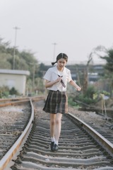 140743