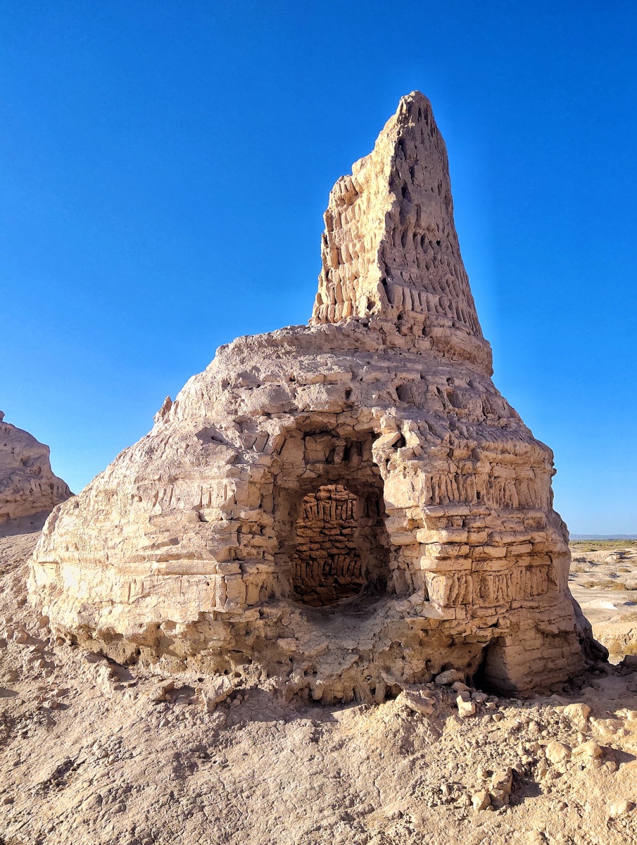 锁阳城遗址内的塔尔寺遗址 - 摄影师往事随丰 - 图虫