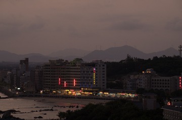 725612