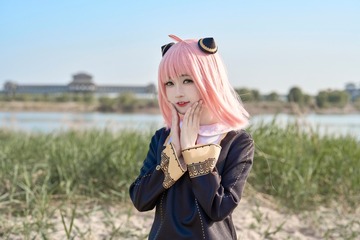 87653