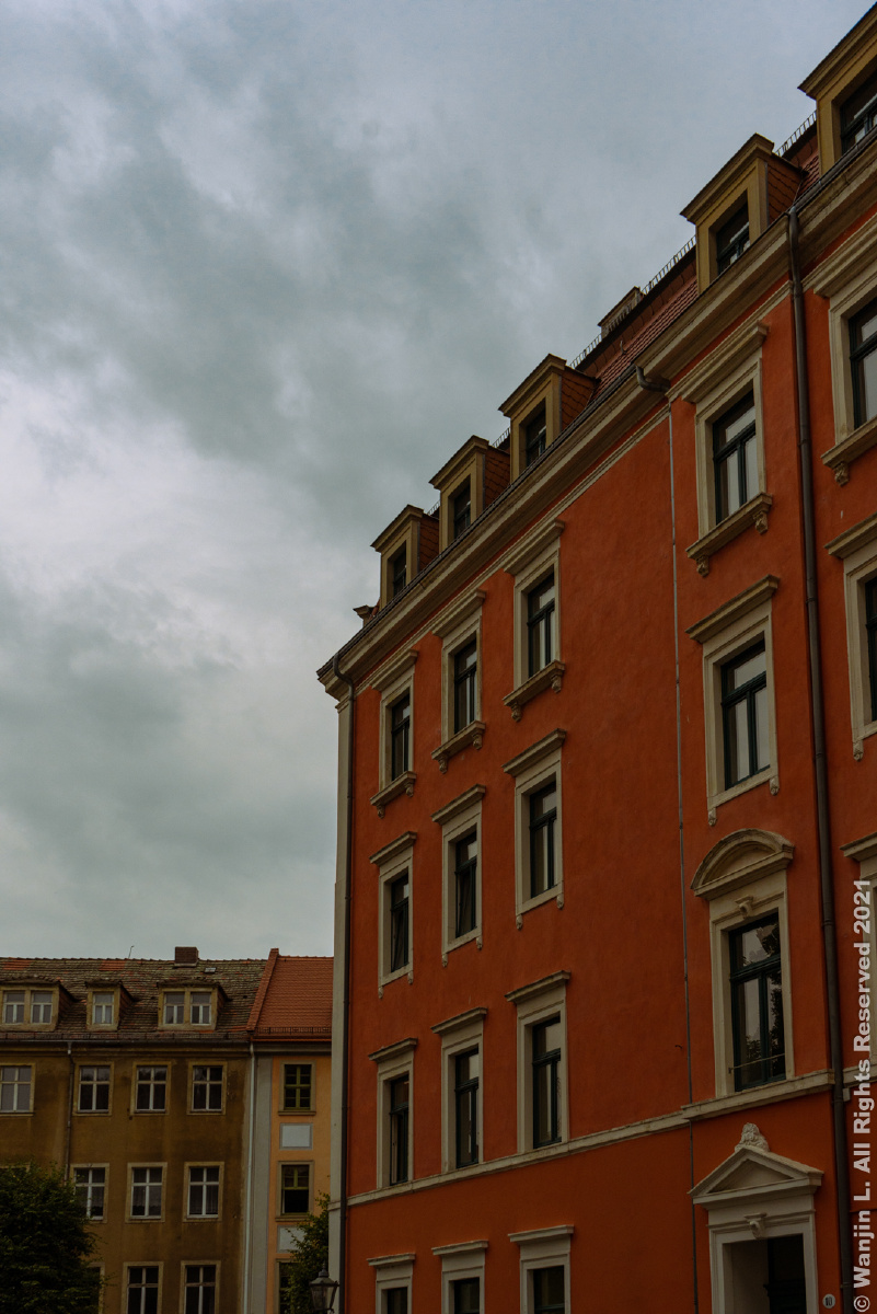 欧洲街头红房子