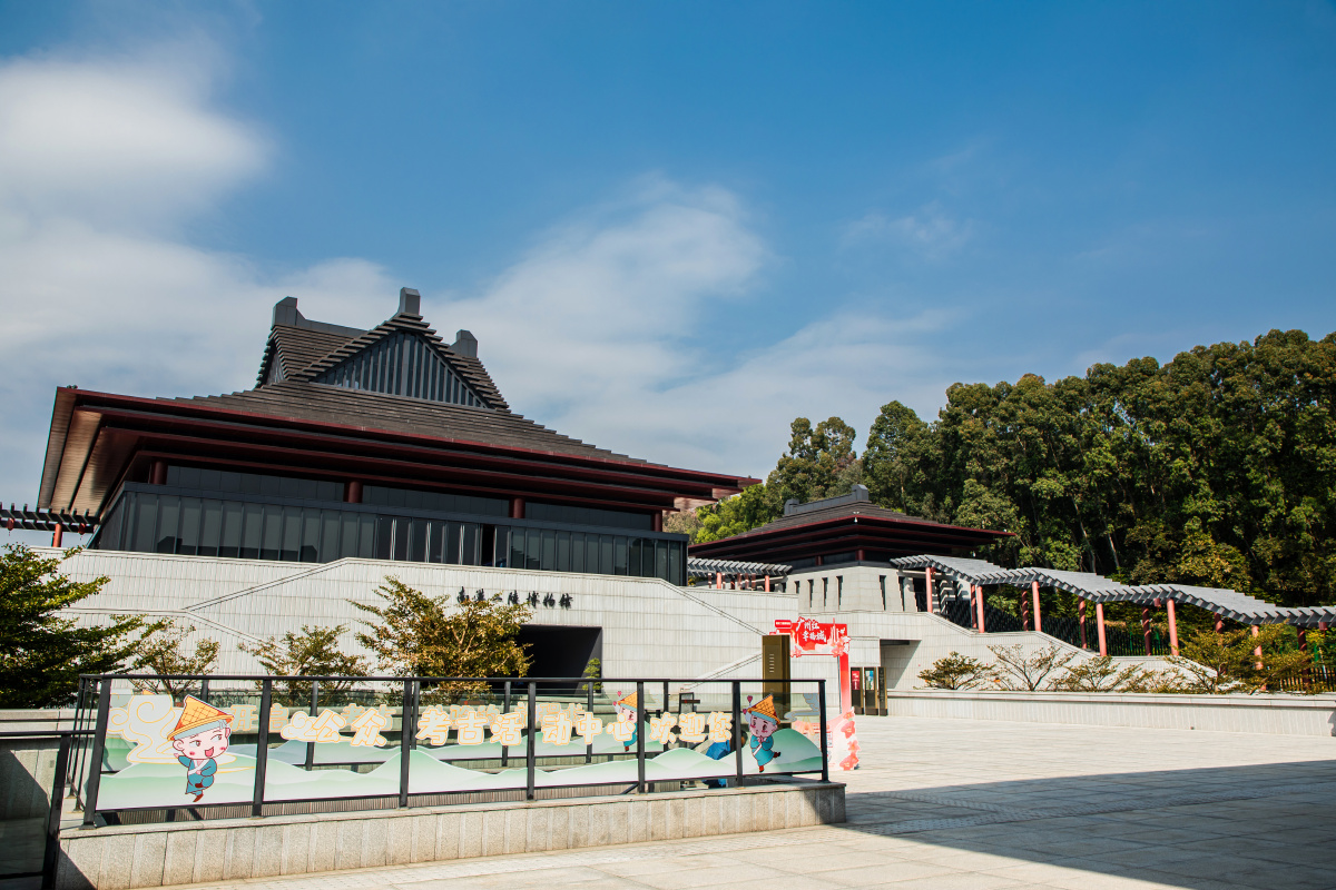 广州大学城南汉二陵博物馆踏青观光