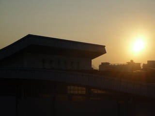 607462