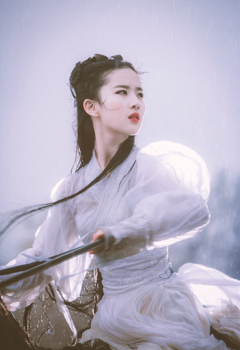 美到不识人间烟火刘亦菲小龙女