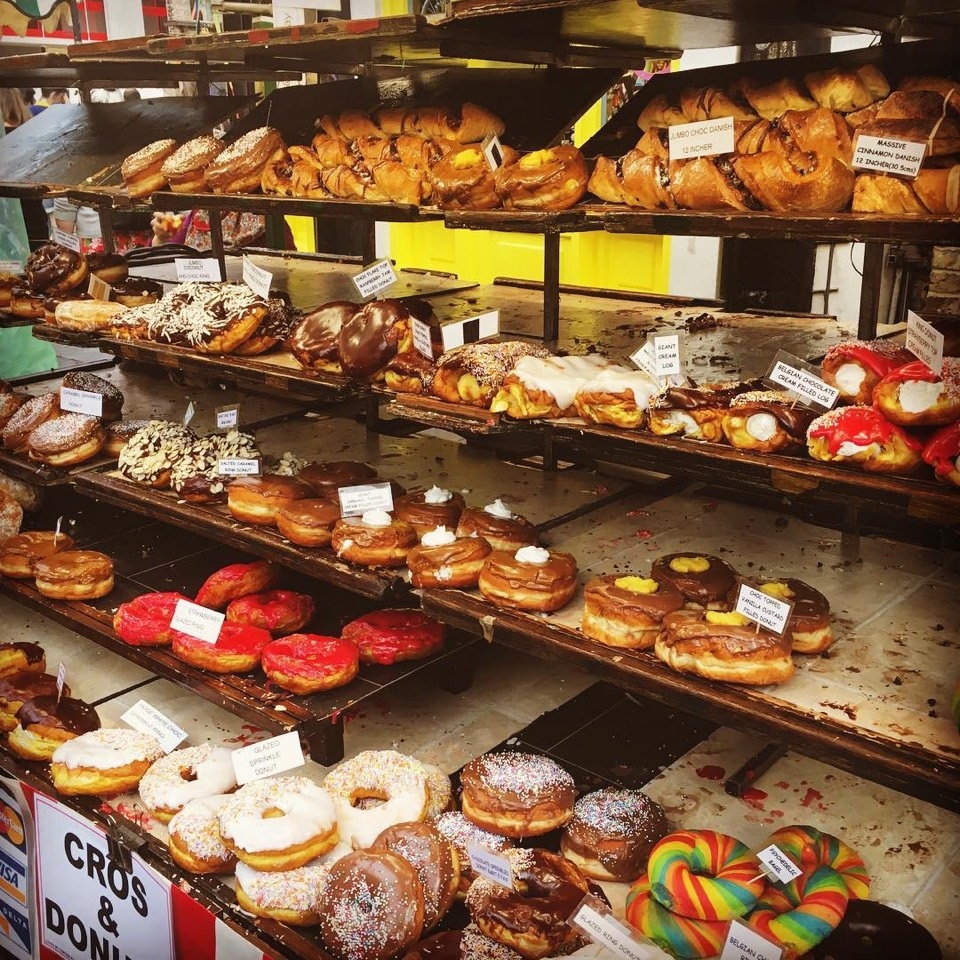 土豆勺子叉子,面包英国街拍英国街拍马路地铁,隧道英国街拍饭菜