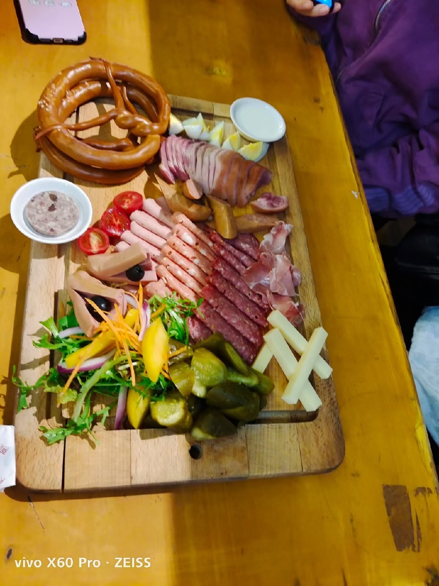 吃- 兰429709 - 图虫