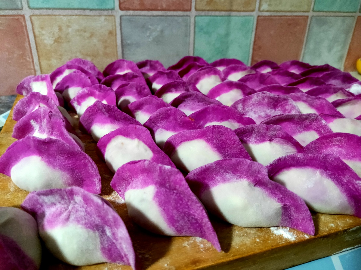 火龙果和面包饺子