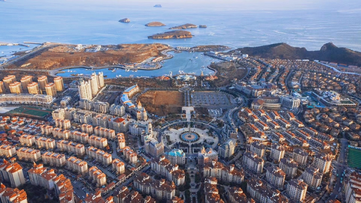 大连的小平岛海悦山