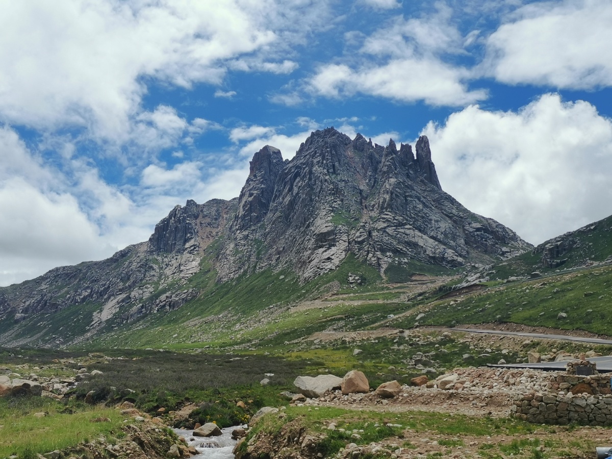 果洛藏族自治州莲宝叶则风景区