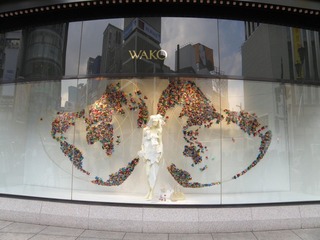 倒影，看GINZA