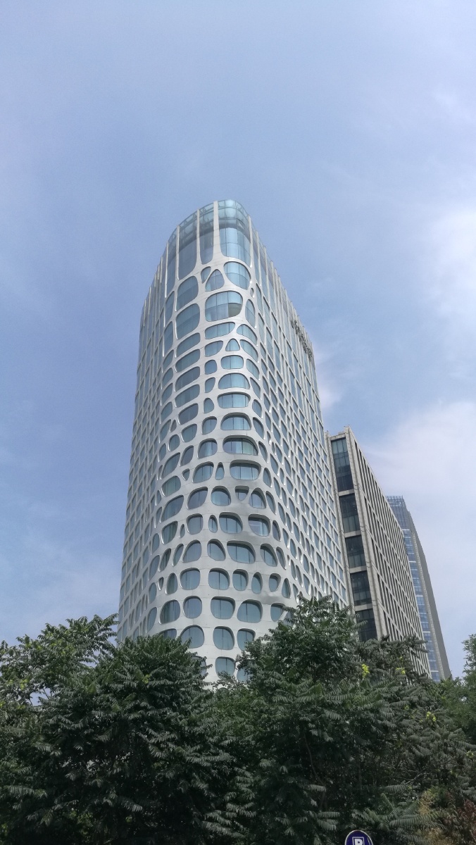 时尚外观毗邻三环