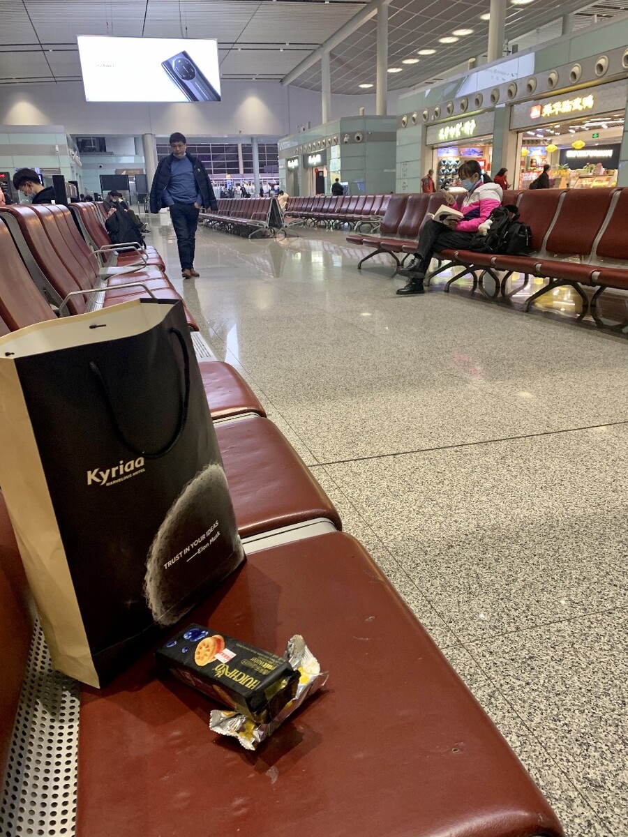 国内飞机场有买棉袄的吗