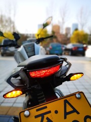 223929