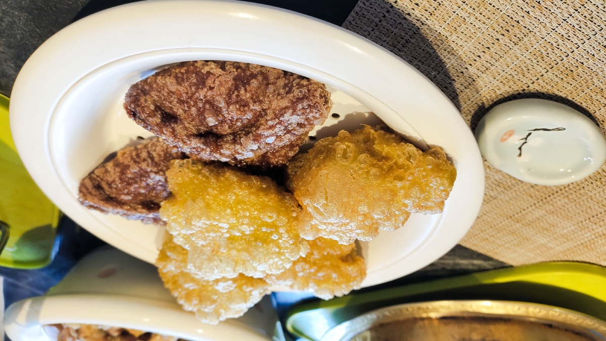 大同小吃油糕大同小吃油糕一般是逢年过节家里有客人有喜庆的事情必吃