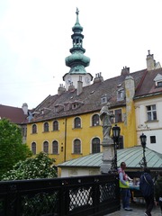 168667