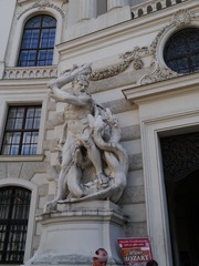 169161