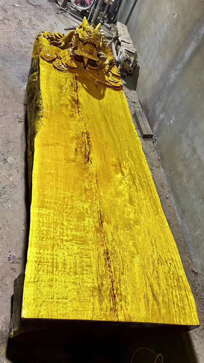 千年孕一木一木传千年极品金丝楠木天然脚平桌精雕龙腾万里适用于办公