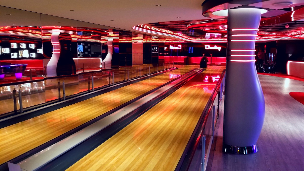 msc上的保龄球道.