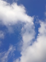 1758076