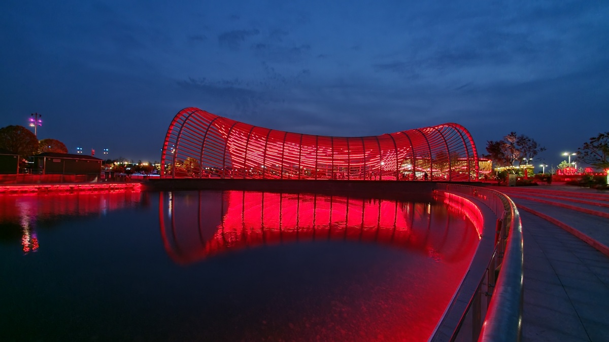 现代建筑之美廊桥