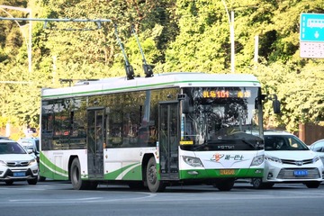 1702AF81-6442-45F2-86F2-1327CE943D94/L0/001