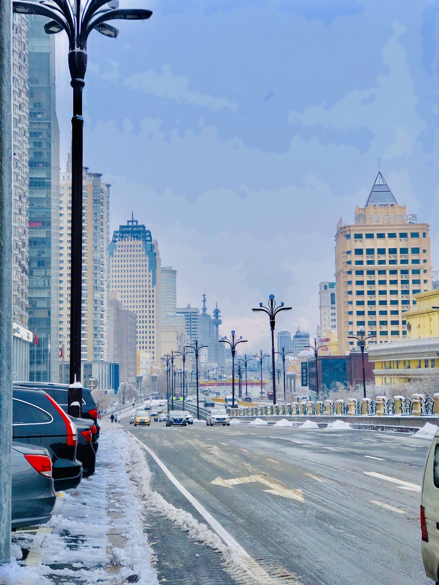 哈尔滨的雪比其它地方来的早了些