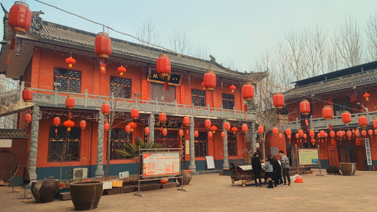 大年初一若兰寺