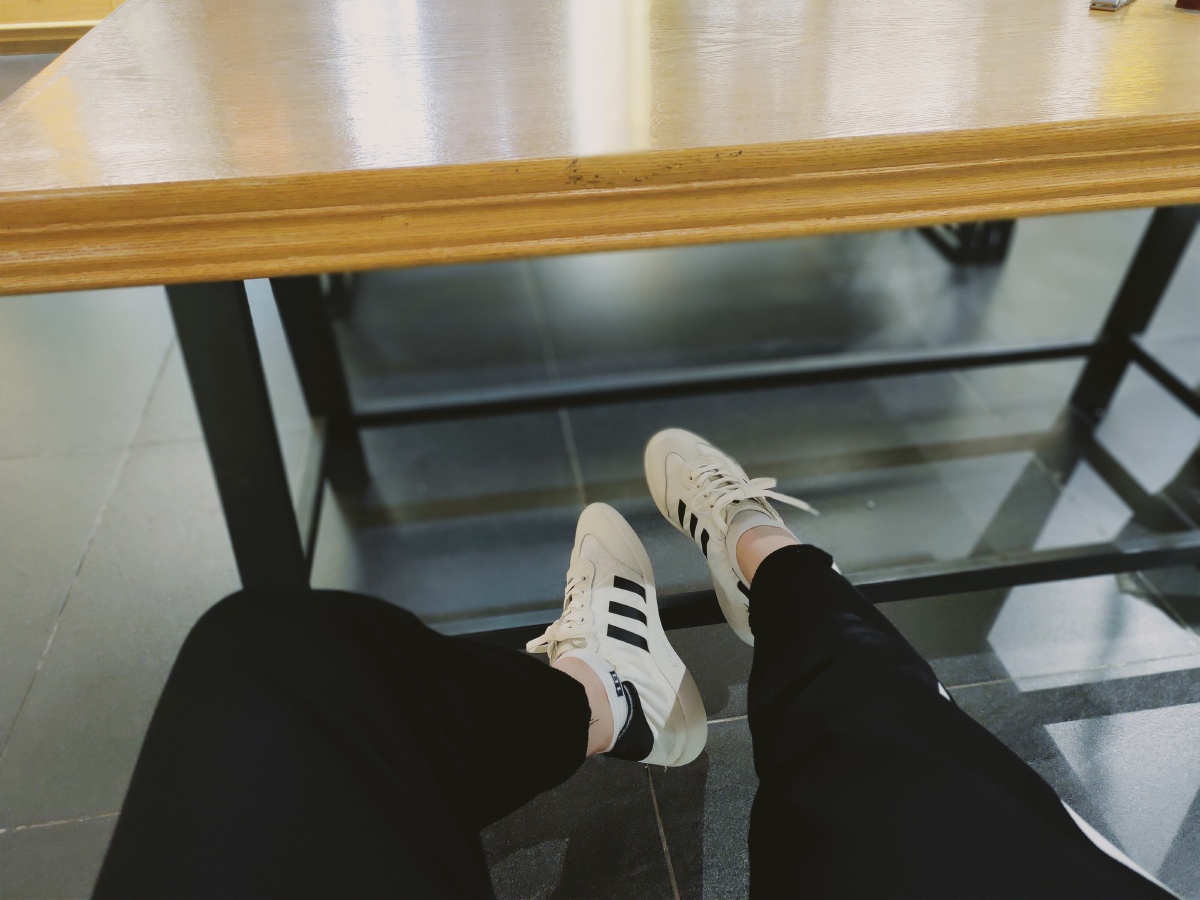 这个角度真好照的腿分外修长