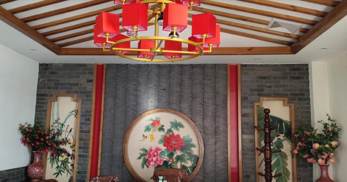 京友居一摄于北京市丰台区京友居过年期间到餐馆买烤鸭在等候的间隙