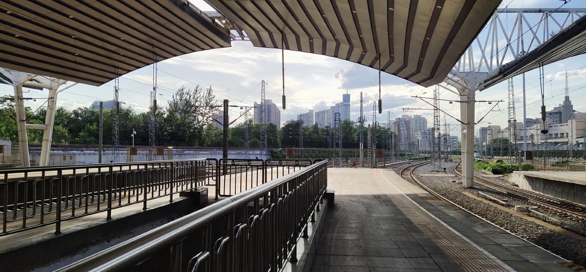 站台尽头一摄于北京西客站12站台