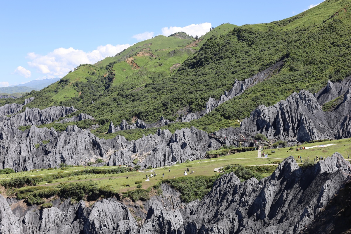 四川甘孜康定墨石公园
