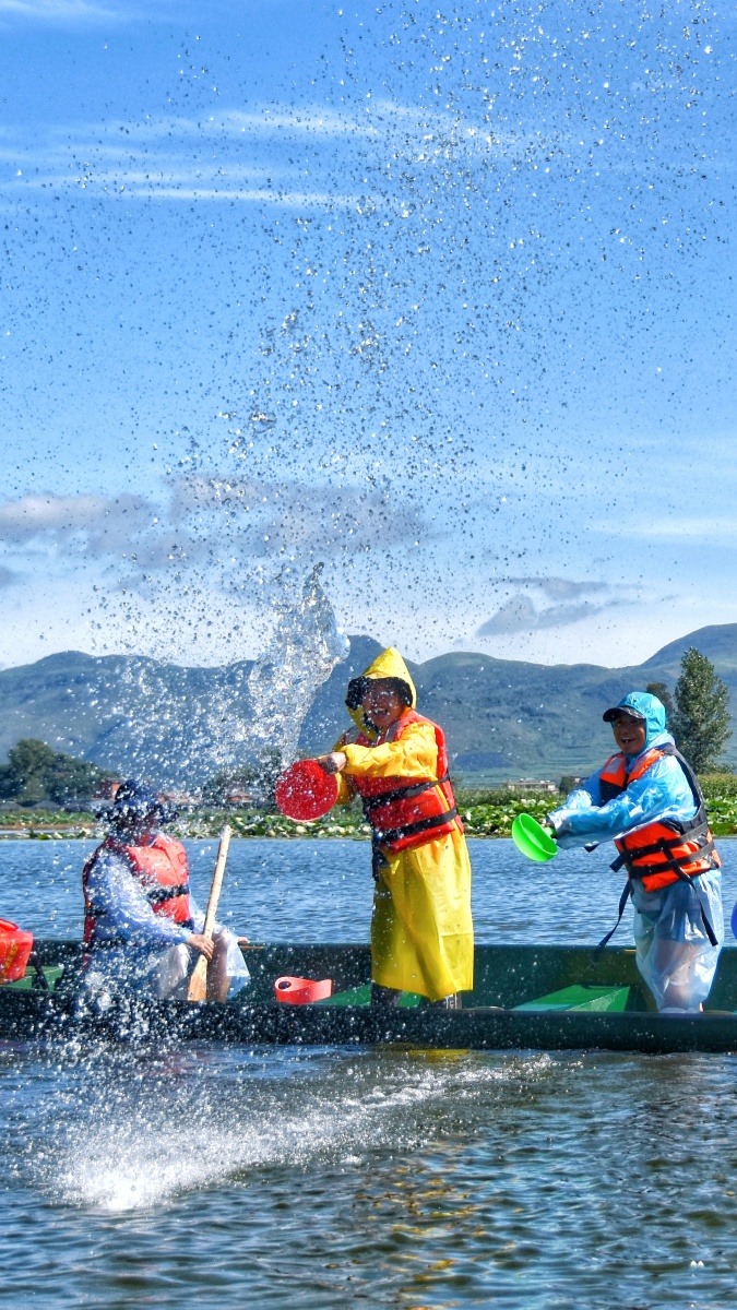 打水仗6摄于云南文山丘北普者黑风景区