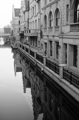 49923430-FDF1-40AF-B001-4DF970004FB1/L0/001